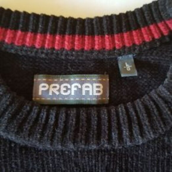 Two Tommy Hilfiger Men's Sweaters and 1 Prefab sweater (sold together) - Picture 10 of 10